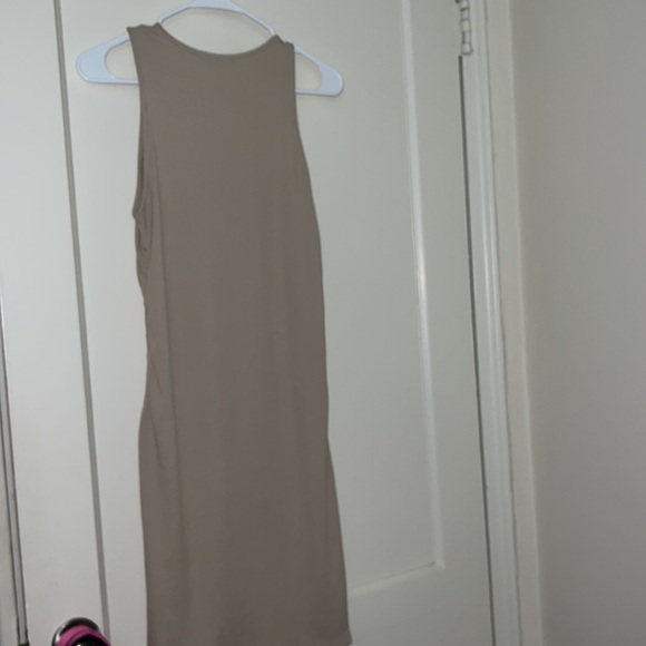 NWOT Zara cream/beige dress with slits on sides size: M - Picture 8 of 10